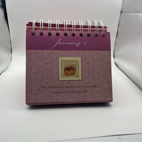 Friends quote a day desk spiral bound calendar - Picture 3 of 4